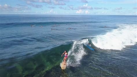  Catanduanes Surfing Competition: Ett vågigt äventyr med Corazon Bautista som ledstjärna