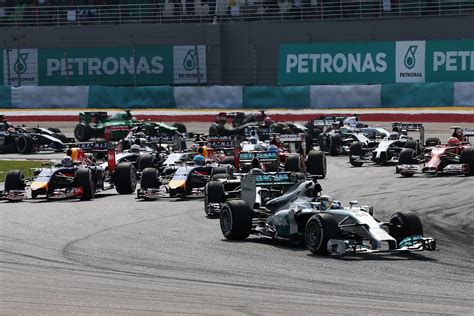  The F1 Malaysian Grand Prix: A Triumphant Display of National Pride and Technological Prowess